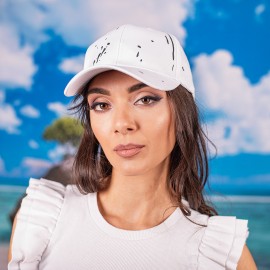 Дамска Шапка Бяла на Черни пръски